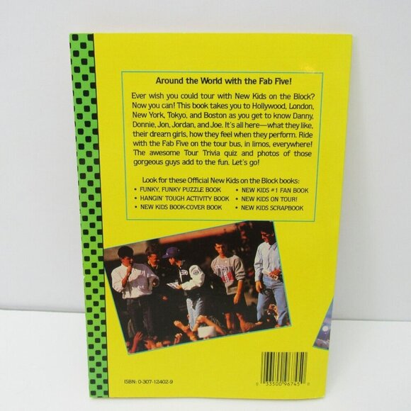 Vintage 1990 Official New Kids On The Block On Tour Justine Korman A Golden Book - Picture 2 of 3